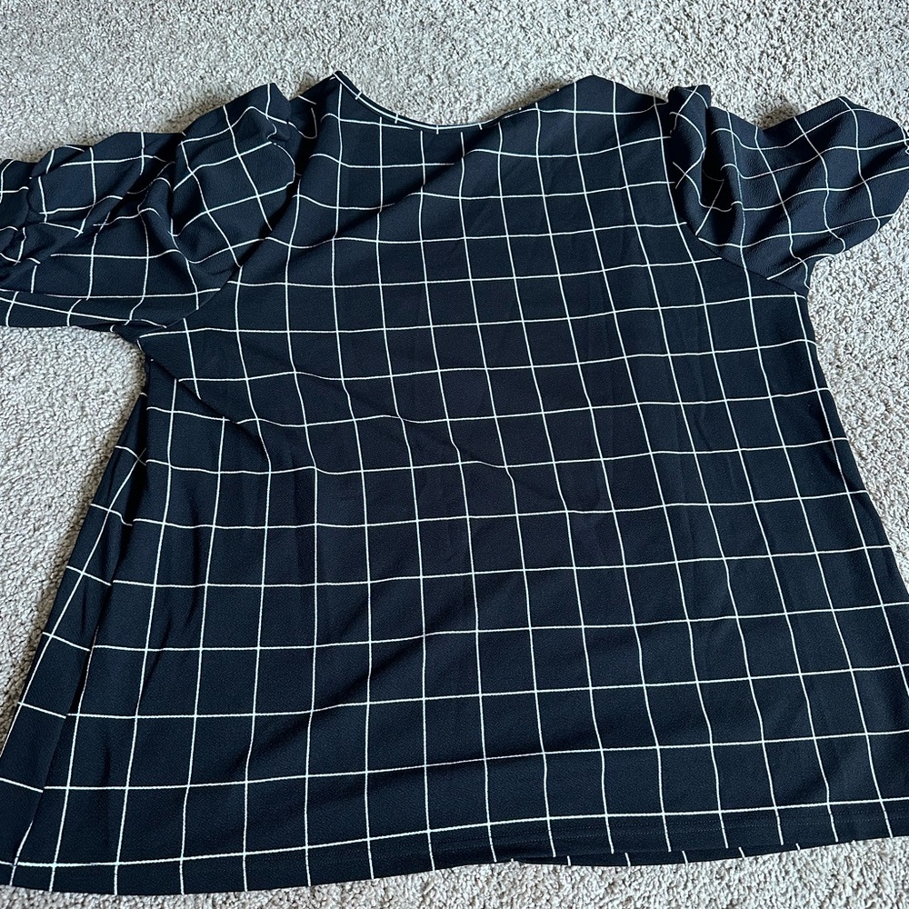 Women's Black and White Checkered Top